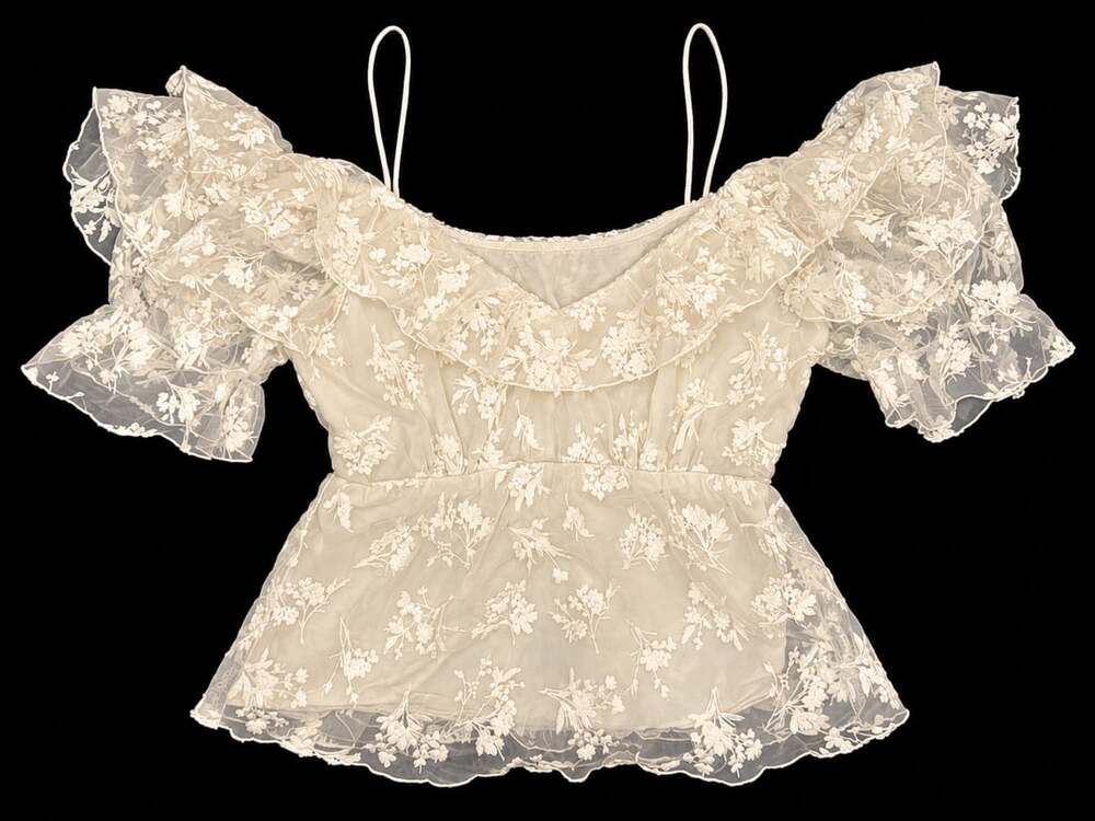 Zara Embroidered Blouse Size XS Off-Shoulder Ecru Floral Lace